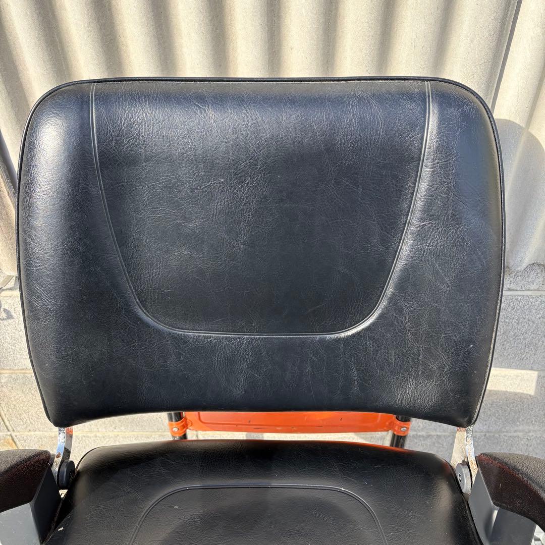 タカラベルモント スタイリングチェア サロン アーム割れあり