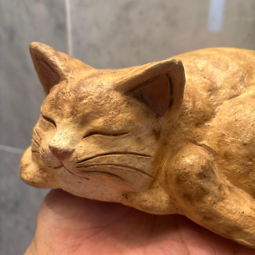 ヴィンテージ　手描きの瞳が美しいジブリ映画に出てきそうな猫の陶器オブジェ