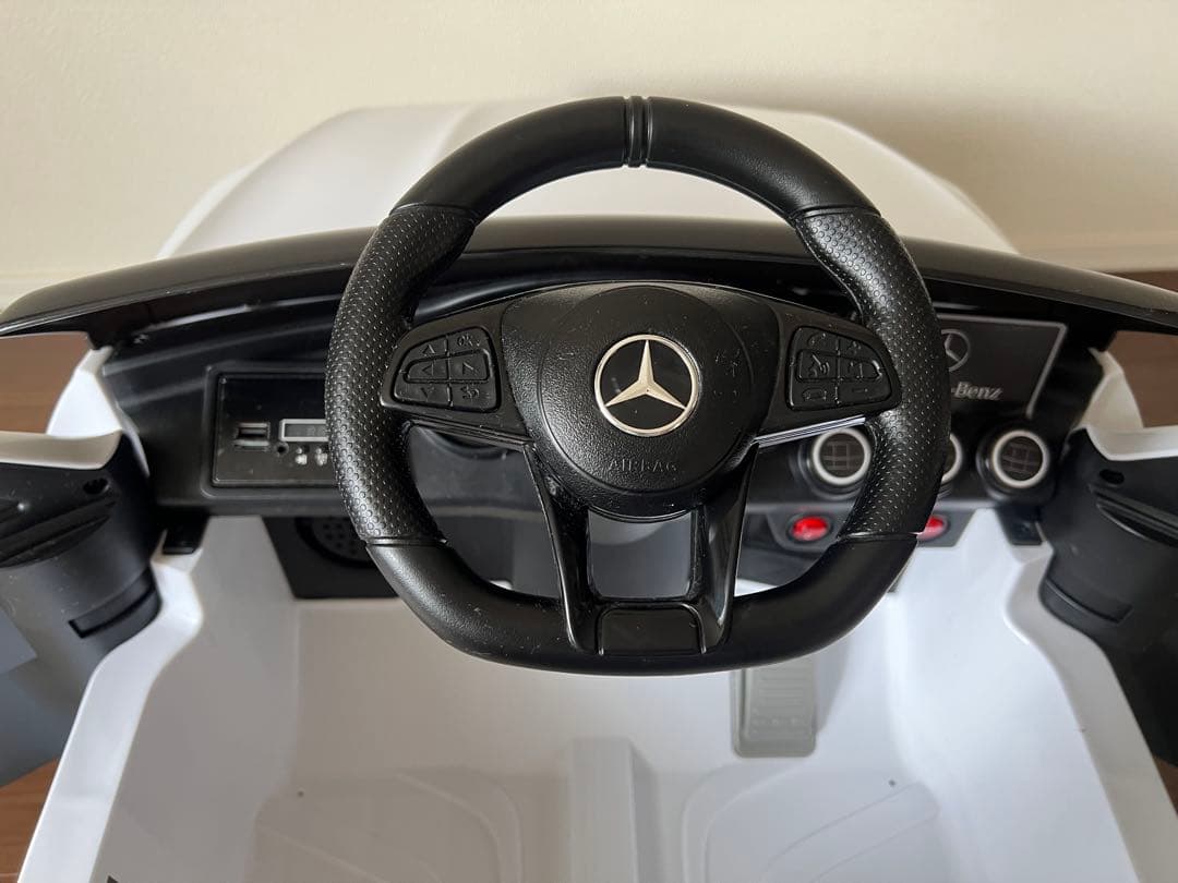 Mercedes-Benz GLC Coupe 白　 電動乗用ラジコンカー